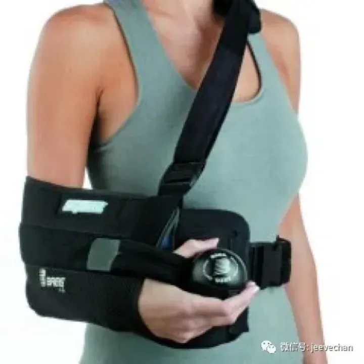 Correct sling position after reverse shoulder arthroplasty
